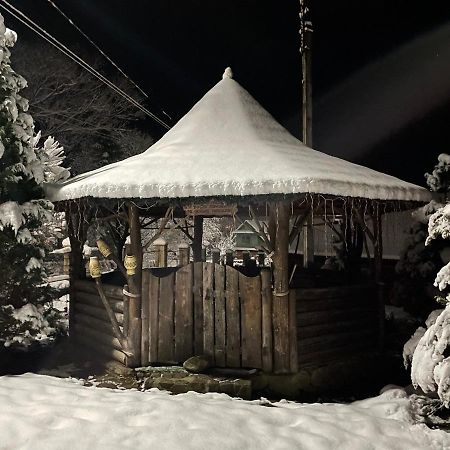 Panska Hata Iaremcea Exterior foto