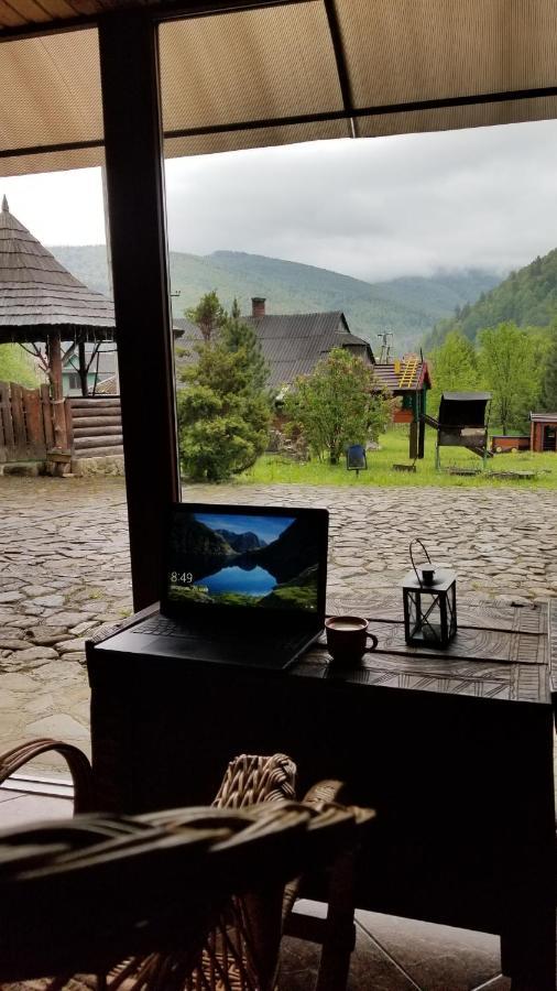 Panska Hata Iaremcea Exterior foto